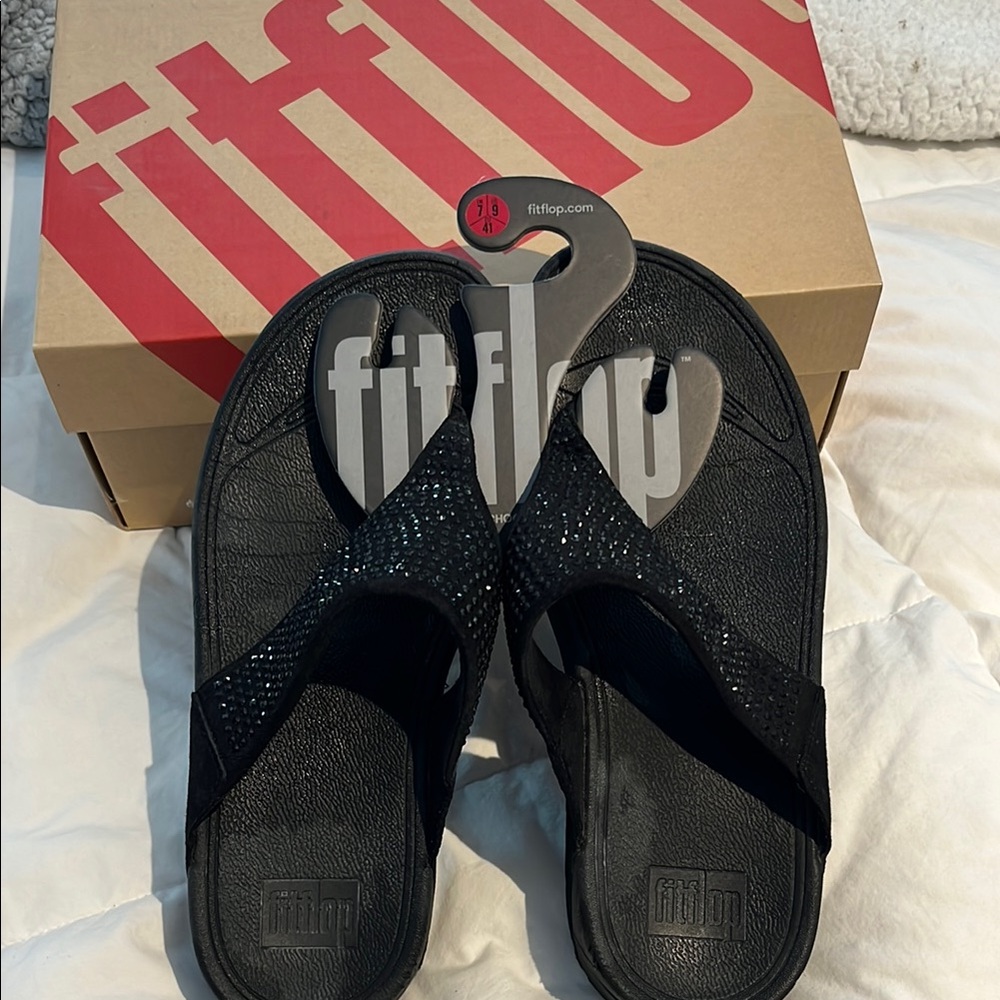 NWT FitFlop Glittery Black Sandals - size 9
